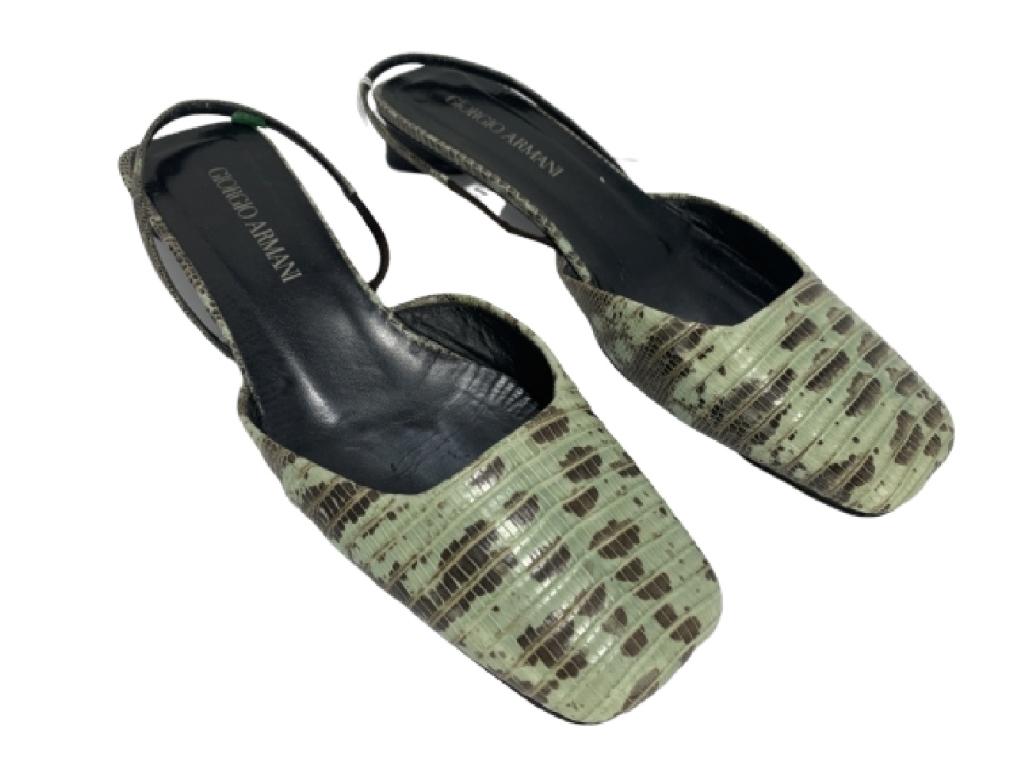 GEORGIO ARMANI GREEN/BROWN WOMEN'S SHOES 38 1/2: Georgio Armani green and brown "snakeskin like" leather women's shoes. 1" heel. Size 38 1/2 Gently worn condition