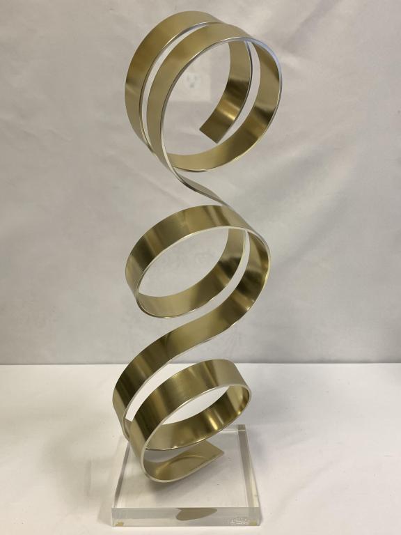 DAN MURPHY BRASS LUCITE ABSTRACT KINETIC SCULPTURE: STUNNING DAN MURPHY BRASS LUCITE ABSTRACT ALUMINUM KINETIC SCULPTURE 1981Dan Murphy's award winning sculpture studio creates abstract metal sculptures from mirror finish stainless steel and from chrom