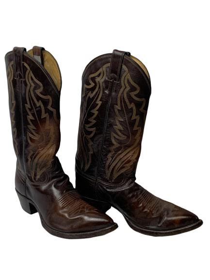 BILLY MARTIN'S COWBOY BOOTS DARK BROWN SIZE 9: This is a pair of dark brown Cowboy boots from the famous Billy Martin's of New York.Made by Justin Boots. Gently used. Bottom has expected scuffing. but interior and outside of the boots are like new