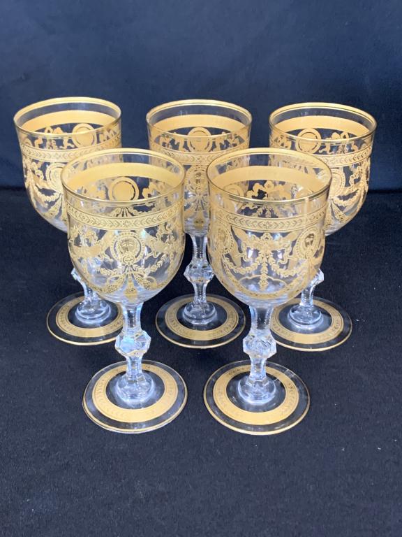 SAINT LOUIS "CONGRESS" CRYSTAL WINE GLASSES X 5: Circa 1910, St. Louis, France. This set of magnificent Saint Louis crystal in the rare gilt Congress pattern is complete for five wine glasses. This pattern has long been discontinued and is difficult