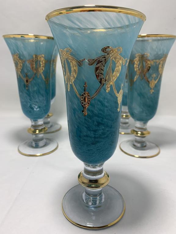 6 TURQUOISE GOLD WREATH WINE GLASSES 7 1/2": SET OF 6 TURQUOISE GOLD WREATH WINE GLASSES 7 1/2"