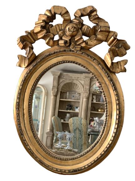 VINTAGE GOLD GILT CARVED RIBBON OVAL WALL MIRROR (1 of 5)
