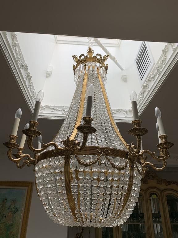 ELEGANT CRYSTAL 58" DRAPING TEARDROP CHANDELIER (1 of 8)