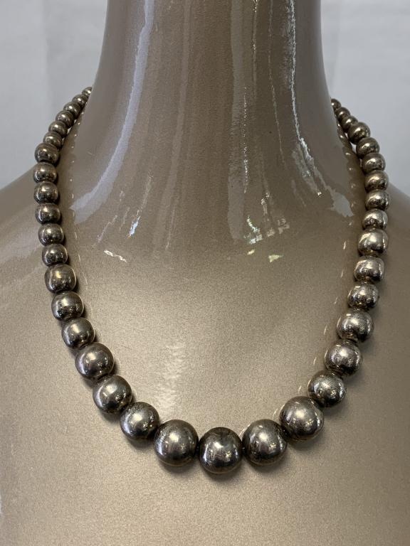 VTG TAXCO STERLING SILVER GRADUATED BALL NECKLACE (1 of 10)