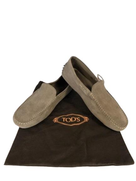 NEW TOD'S TAN SUEDE LEATHER LOAFERS SHOES MENS 9: NEW TOD'S TAN SUEDE LEATHER LOAFERS SHOES MENS 9 - mens size US 9 - NEW condition with dustbag included