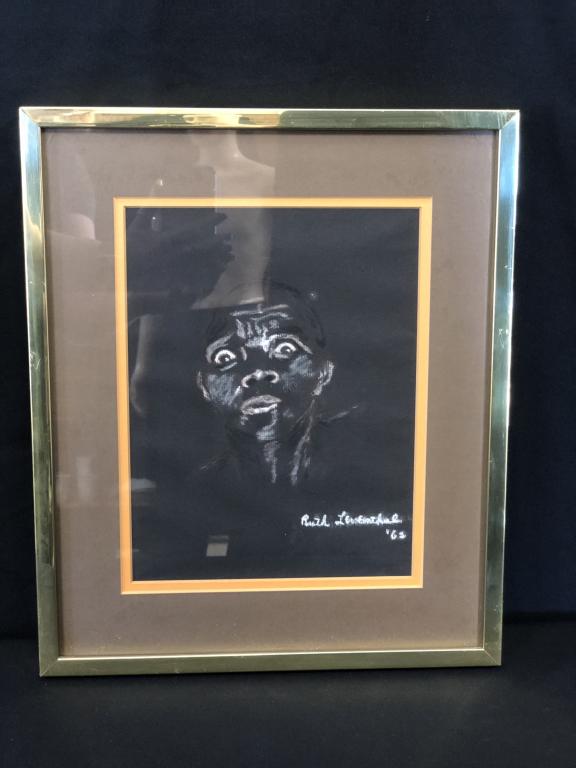 RUTH LEE LEVENTHAL 1962 CHALK ON BLACK SCARED FACE: RUTH LEE LEVENTHAL 1962 CHALK ON BLACK SCARED FACE - Framed art - 13" x 16" in framed size, 8" x 10.5" in site - Good condition, see pix!