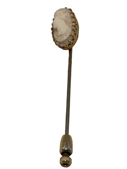 VINTAGE CAMEO HAT STICK PIN (1 of 2)