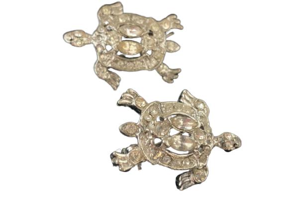 PAIR OF 2 RHINESTONE TURTLE PINS (1 of 3)