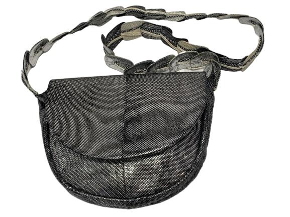 ANDREA PFISTER  FOR SAKS SILVER LEATHER PURSE (1 of 4)