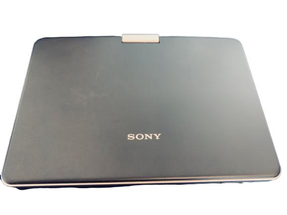 SONY PORTIBLE CD/DVDPLAYER (1 of 2)