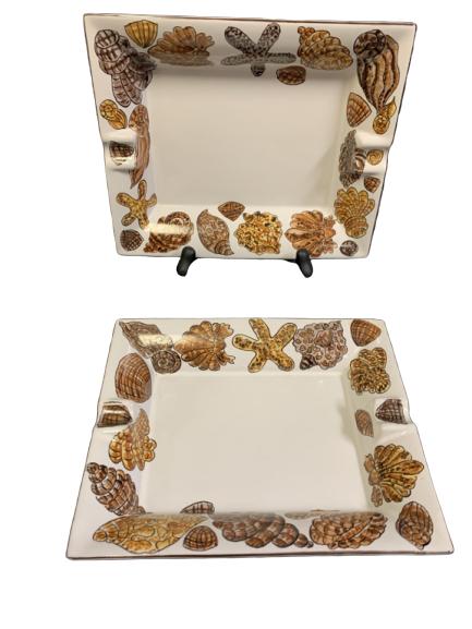 2 SIGNED HANDPAINTED ASHTRAYS (1 of 4)