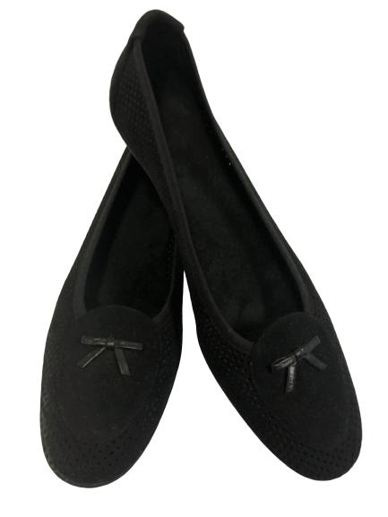 WOMEN'S BLACK FERRAGAMO PUMPS SZ 10: WOMEN'S BLACK FERRAGAMO PUMPS SZ 10 3" HEEL