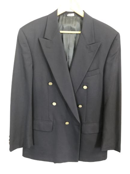 BURBERRY NAVY DOUBLE BREASTED SPORTS COAT SZ 44: BURBERRY NAVY DOUBLE BREASTED SPORTS COAT-Classic burberry navy blue Burberry sports coat with gold buttons -SZ 44 -Very good condition