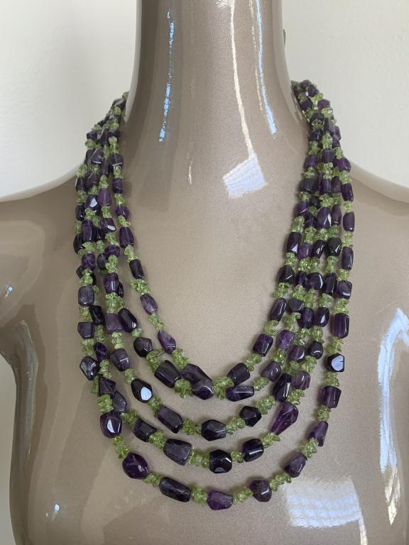 VINTAGE  COSTUME AMETHYST AND CITRON  NECKLACE (1 of 3)