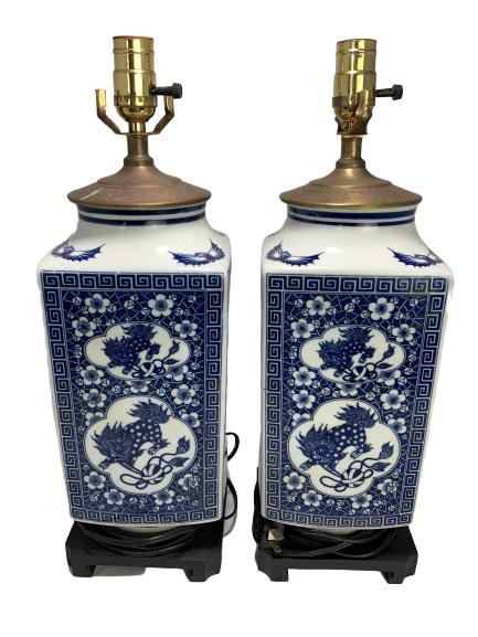 PAIR OF VINTAGE BLUE AND WHITE ASIAN LAMPS (1 of 6)