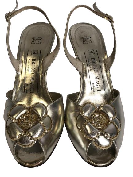 BRUNO MAGLI GOLD METALIC SANDALS SZ 7 (1 of 4)
