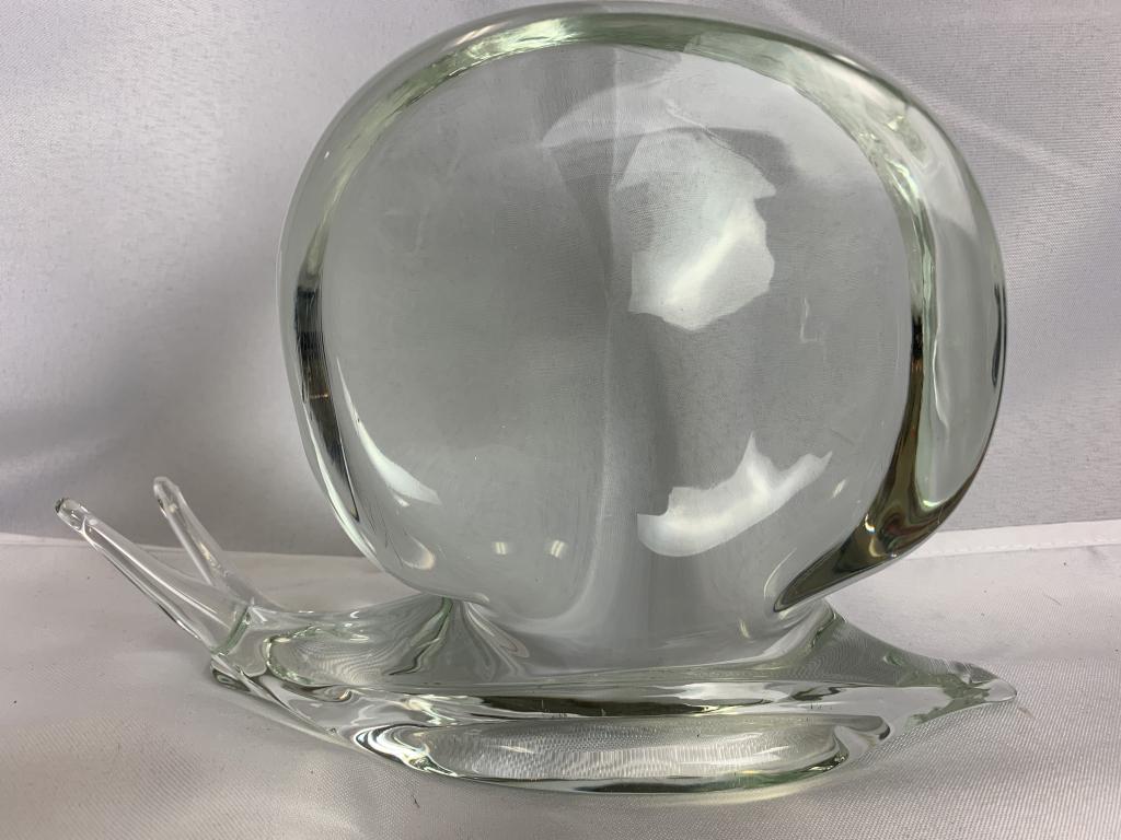 LARGE CRYSTAL SNAIL SIGNED ILLEGABLY (1 of 4)