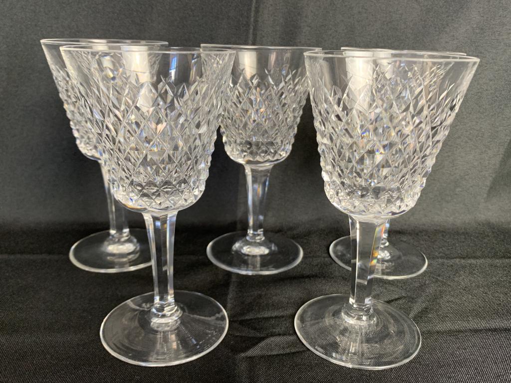 SET OF 5 WATERFORD WINE GLASSES 5 1/2": SET OF 5 WATERFORD WINE GLASSES-5 1/2"Very good condition
