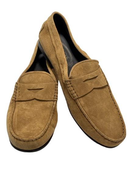 TOD'S TAN SUEDE LOAFERS SHOES MEN'S US 9: TOD'S TAN SUEDE LOAFERS SHOES MEN'S US 9Men's tan suede loafers with leather insole.-Men's US 9-Good condition-Made in Italy