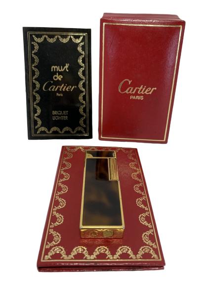 CARTIER 'MUST DE CARTIER LIGHTER WITH BOX: CARTIER 'MUST DE CARTIER LIGHTER WITH BOX -Very good preowned condition