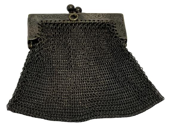 ANTIQUE GERMAN SILVER MESH CHANGE PURSE (1 of 5)