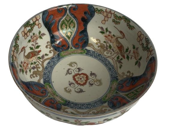 LARGE CHINESE ANTIQUE FAMILLE VERTE: Bowl is Qing dynasty and measures 8 1/2" Famille Verte with egrets blue circular rings to bottom in very good condition.