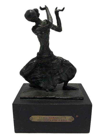 RUTH LEE LEVENTHAL "DANCER" BRONZE SCULPTURE 7": RUTH LEE LEVENTHAL "DANCER" BRONZE SCULPTURE 7" - 7" tall x 4.5" width of base - Wood base with artist plaque - Very good condition!