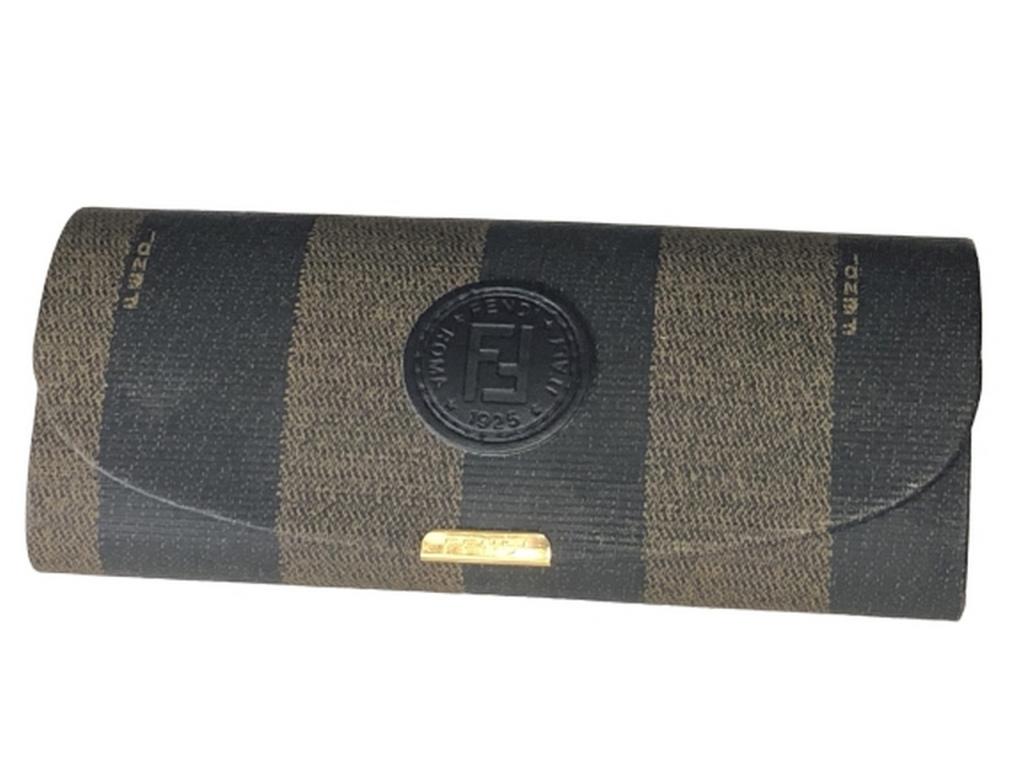 FENDI SIGNATURE EYEGLASS CASE: FENDI SIGNATURE EYEGLASS CASE -very good condition -6" x 3"