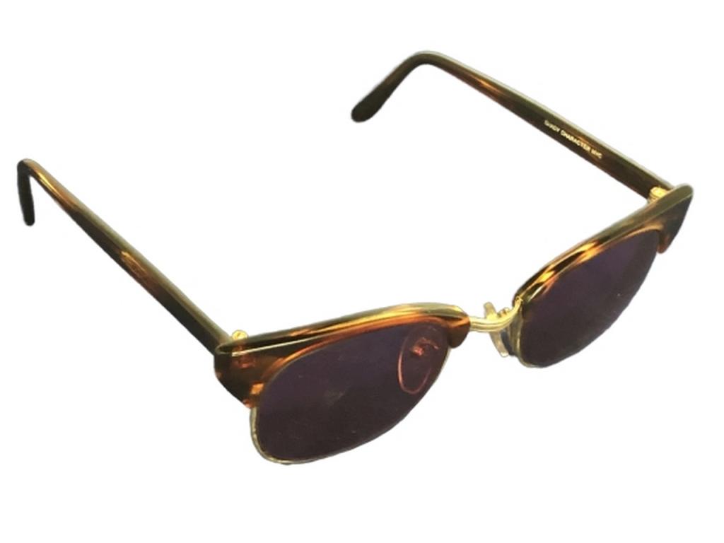 SHADY CHARECTORS NYC SUNGLASSES: SHADY CHARECTORS NYC SUNGLASSES -Very good condition