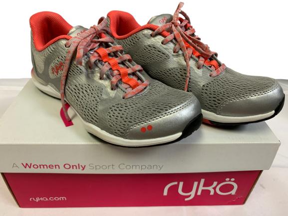 LADIES RYKA GRAY/CORAL SNEAKER SIZE 6: LADIES RYKA GRAY/CORAL SNEAKER - size 6 - like new