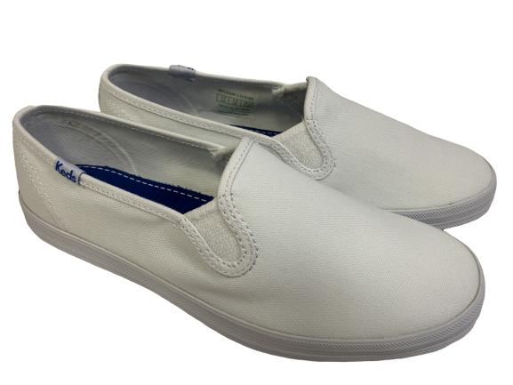 LADIES KEDS SNEAKER WHITE FABRIC SIZE 5: LADIES KEDS SNEAKER WHITE FABRIC NEW IN BOX - size 5 - new in box