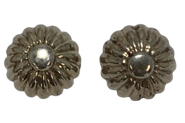 925 STERLING SILVER DAISY FLOWER BIG CLIP EARRINGS: 925 STERLING SILVER DAISY FLOWER BIG CLIP EARRINGS - 1" DIAMETER on each earring - Lovely daisy flower sunburst shape - Stamped 925 on back side - Great condition - 13.1 grams total weight
