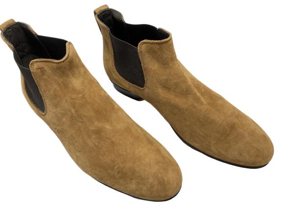 TOD'S CAMEL SUEDE LEATHER MENS ANKLE BOOTS 8.5: TOD'S CAMEL SUEDE LEATHER MENS ANKLE BOOTS 8.5 - MENS US SIZE 8.5 IN SIZE - Good condition on these