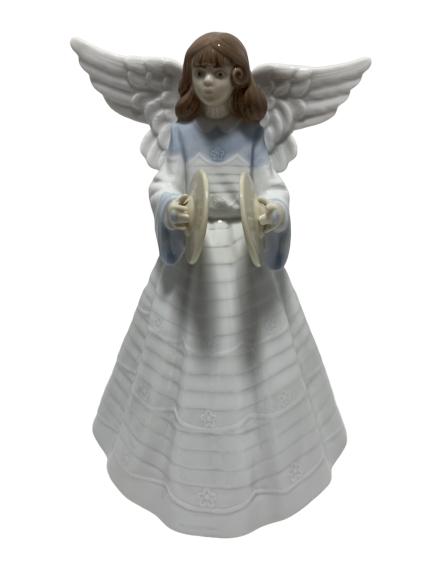 LLADRO ANGEL "ANGELIC CYMBALIST" TREE TOPPER: Lladro Angel Tree Topper Angelic Cymbalist #5876 1991 Excellent condition with no chips or cracks. Stands 7.5” tall. Excellent condition with no chips or cracks.