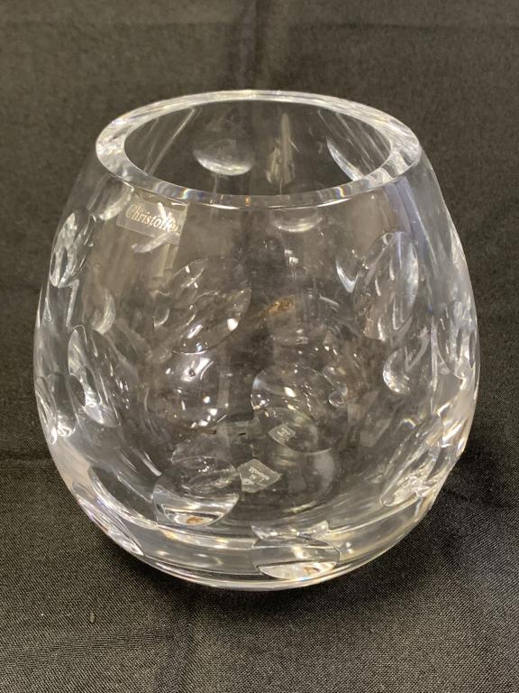 CHRISTOFLE SIGNED 'CLUNY' CRYSTAL ROUNDED VASE 6": CHRISTOFLE SIGNED 'CLUNY' CRYSTAL ROUNDED VASE 6" -5" in diameter x 6.5" tall -Great condition in original box