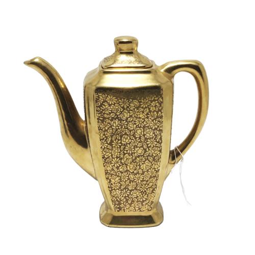 STOUFFER 22K GOLD FLORAL PRINT TEAPOT: Elegant Stouffers 22k gold floral print tea pot 8" x 7"
