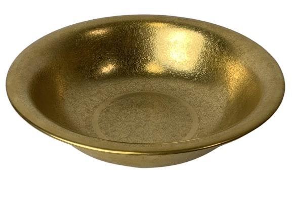 PICKARD "ROSE & DAISY" ENCRUSTED 9" GOLD BOWL: This is a 9" hand-painted gold bowl with the encrusted "Rose & Daisy" pattern. The PICKARD markings on the bottom indicate it was from 1938-present, and it is a first run production. Measures: 9' wide