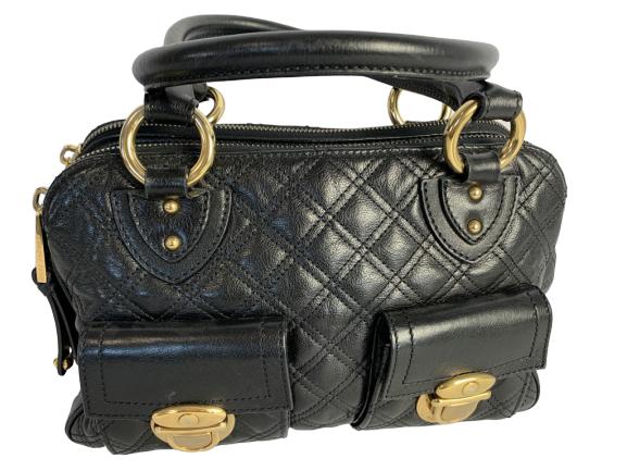 MARC JACOBS BLACK LEATHER HANDBAG: MARC JACOBS BLACK LEATHER HANDBAG -Very good condition