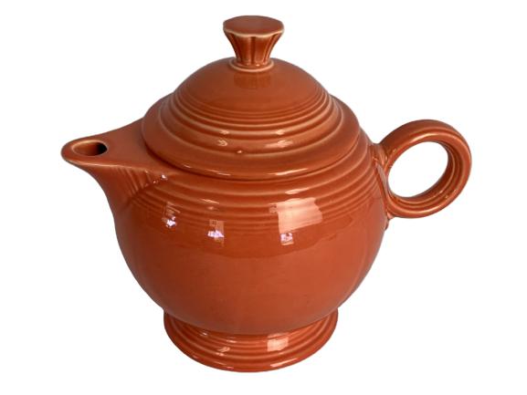 VINTAGE ORANGE FIESTA WARE CREAMER: VINTAGE ORANGE FIESTA WARE CREAMER -Very good vintage condition