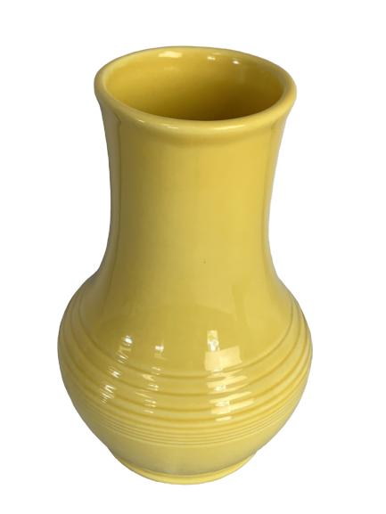 VINTAGE FIESTA WARE YELLOW VASE 7": VINTAGE FIESTA WARE YELLOW VASE 7" -Very good condition