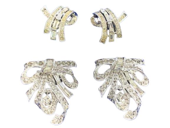 VINTAGE TRIFARI RHINESTONE EARRINGS & SHOE CLIPS: VINTAGE TRIFARI RHINESTONE EARRINGS & SHOE CLIPS - good vintage condition