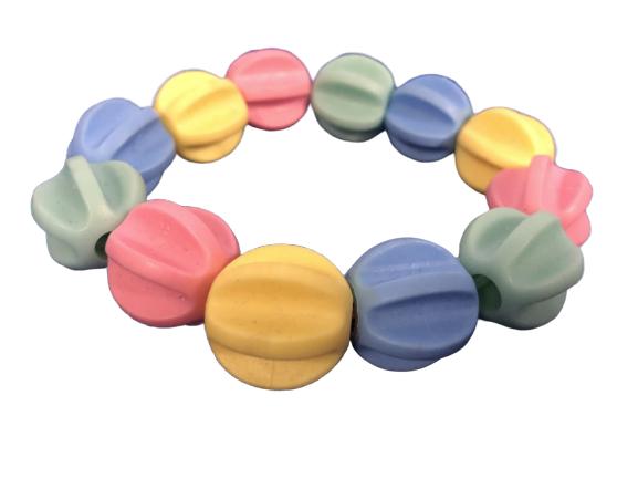 VINTAGE MULTI-COLORED FUN BRACELET: VINTAGE MULTI-COLORED FUN BRACELET