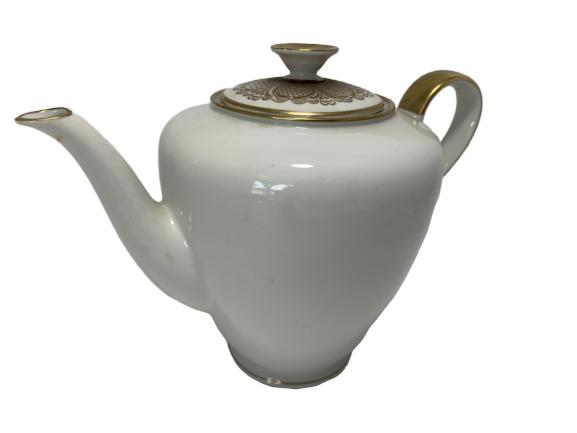 ELFENBEIN PORZELLAN BAVARIAN TEAPOT: ELFENBEIN PORZELLAN BAVARIAN TEAPOT