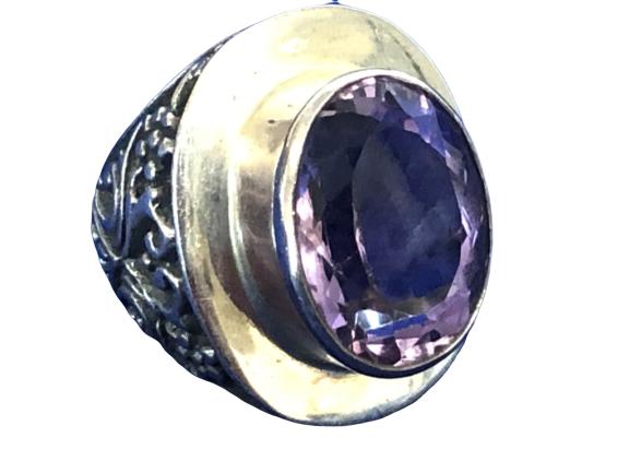 STERLING SILVER AND AMETHYST RING SZ 9.5: STERLING SILVER AND AMETHYST RING SZ 9.5 -29.2 G