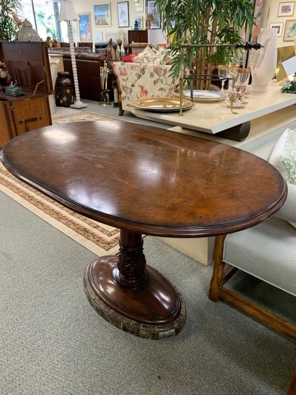 MAITLAND-SMITH DK CHERRY OVAL FOYER ENTRY TABLE: MAITLAND-SMITH DK CHERRY OVAL FOYER ENTRY TABLEMAITLAND-SMITH dark cherry oval table in good condition with some minor signs of use and dressing on top. See pictures. Measurements are: 46" long x 30"
