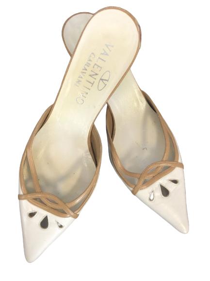 VINTAGE VALENTINO MULE KITTEN HEEL SIZE 7: VINTAGE VALENTINO MULE KITTEN HEEL -SIZE 7 -GOOD, USED CONDITION