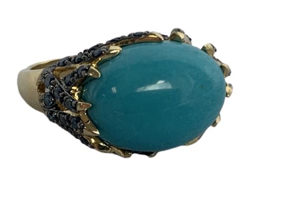 FABULOUS 14K GOLD AND TURQUOISE RING SZ 9: FABULOUS 14K GOLD AND TURQUOISE RING SZ 9 -surrounded with blue sapphires -10.8 g