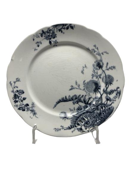 BEAUTIFUL ANTIQUE BLUE AND WHITE PLATE (1 of 5)
