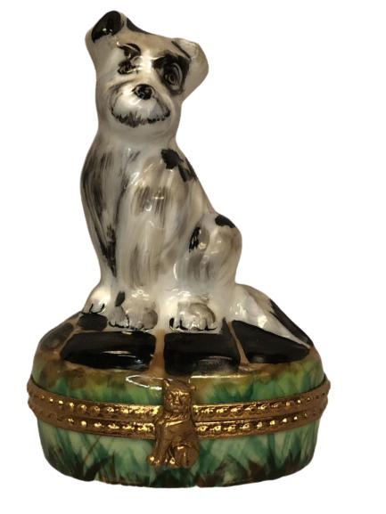 VINTAGE LIMOGES SPOTTED DOG TRINKET BOX (1 of 6)