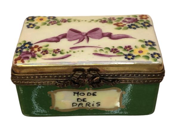 VINTAGE LIMOGES SHOE BOX TRINKET BOX (1 of 7)